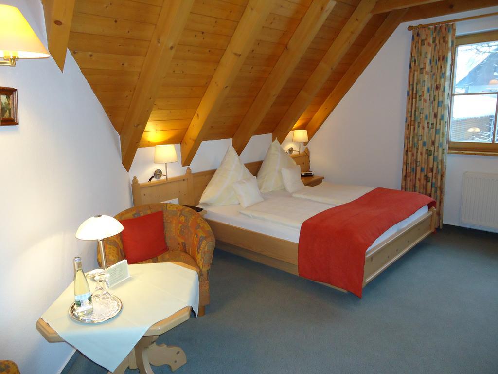 Berghotel Schiller Schonach im Schwarzwald Экстерьер фото